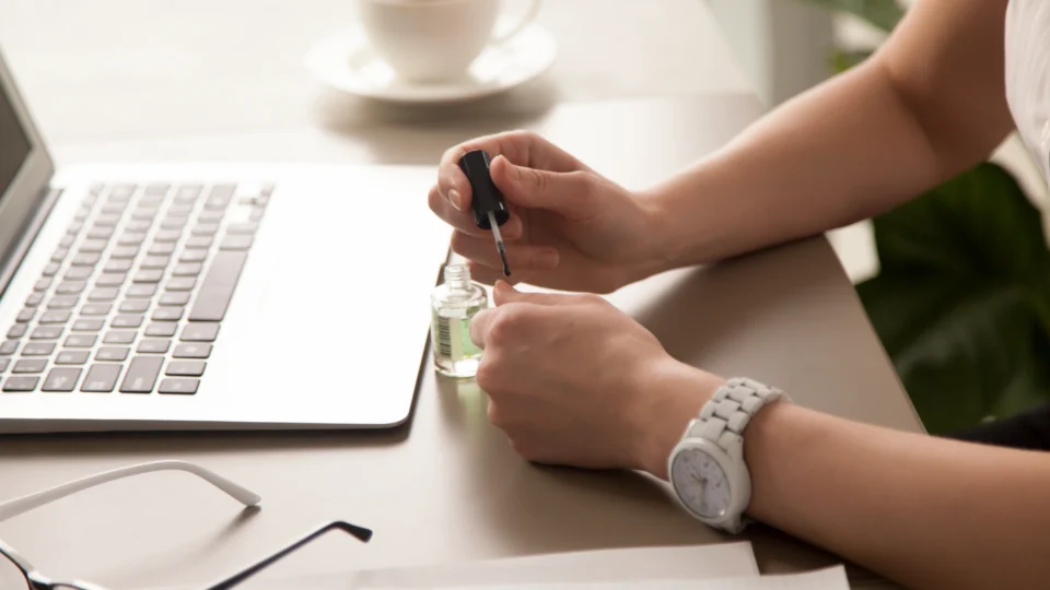 Como parar de procrastinar com EFT