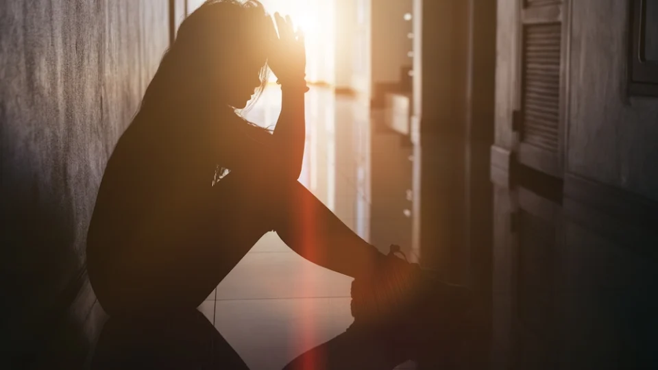 Nossos TRAUMAS DE INFÂNCIA e Minha História com EFT